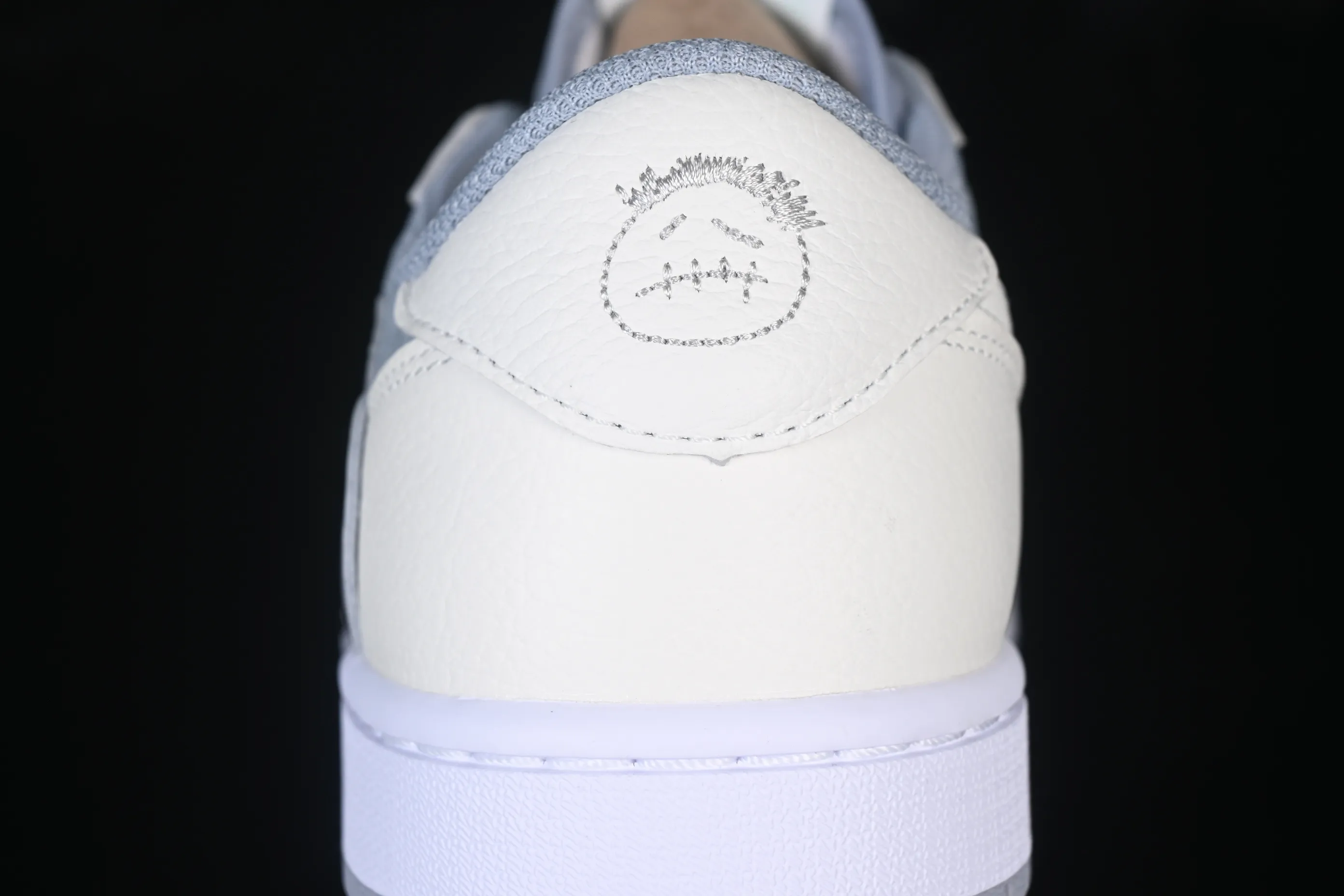 All categories Air Jordan Jordan series basketball shoes Air Jordan 1 Low Travis Scott x Air Jordan 1 Low OG AJ1 Joe 1 joint overhead HQ2004-400